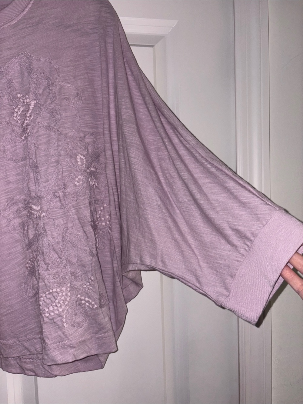 Democracy Floral Embroidered Dolman Sleeve Knit Top Size L - Picture 7 of 11